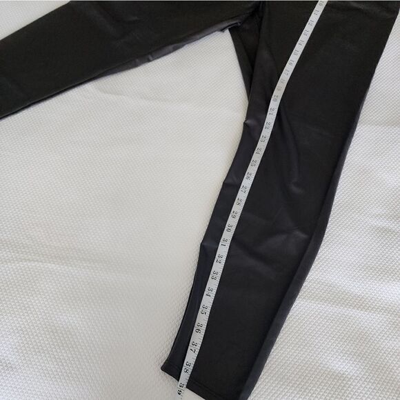 Torrid faux leather new with tags light leggins - Picture 10 of 10